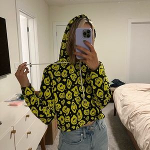 Excellent Smiley Crop Hoodie